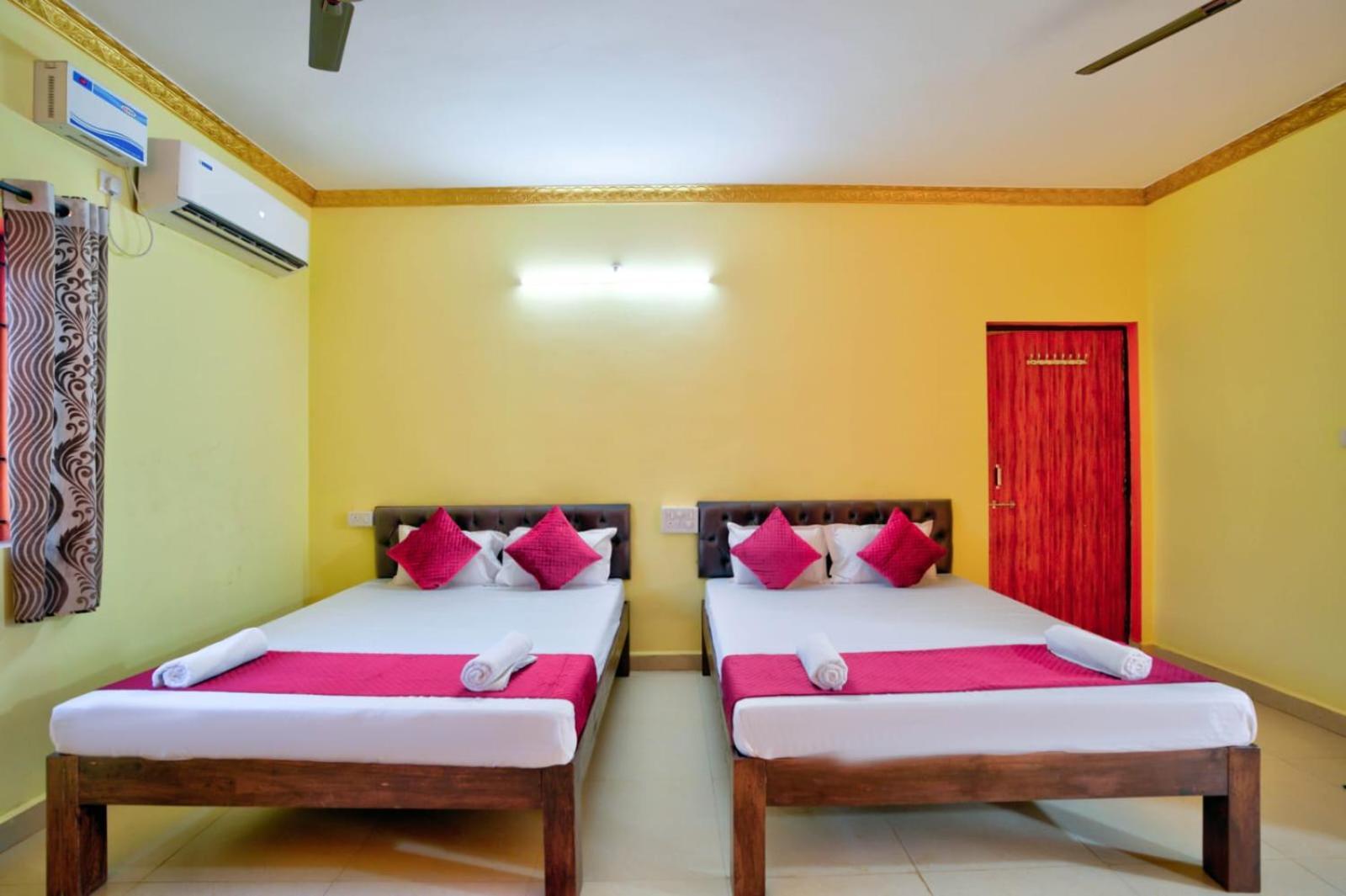 Hotel Savita Калангут Номер фото