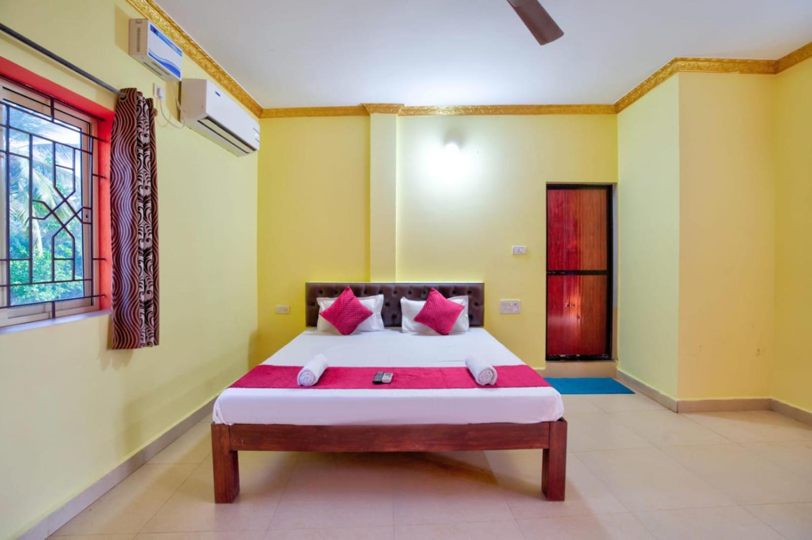 Hotel Savita Калангут Номер фото